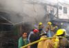 Incendio consume varios puestos en mercado Galindo de la capital