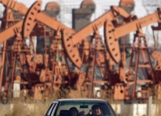 El petróleo de Texas sube un 1,5 % tras el acuerdo comercial EE.UU.-China