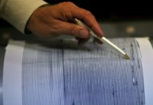 Un fuerte temblor sacude la capital ecuatoriana