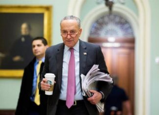 Demócratas califican de «farsa» la primera jornada de juicio político a Trump