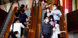 EE.UU. ordena cuarentena obligatoria de 14 días para 195 evacuados de China