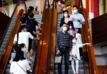 Aumentan a 110 las personas bajo vigilancia por posible coronavuris en EE.UU.