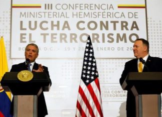Pompeo anuncia 1 millón de dólares para ayudar a policías colombianos heridos
