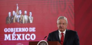 López Obrador acusa a «dirigentes» de formar caravanas migrantes con engaños