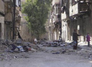 Al menos cinco muertos en intensos bombardeos en el oeste de Siria, dice ONG