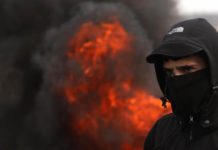 Palestinos lanzan cohetes desde Gaza hacia Israel y aumentan las tensiones