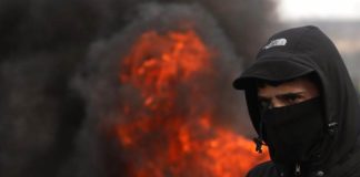 Palestinos lanzan cohetes desde Gaza hacia Israel y aumentan las tensiones