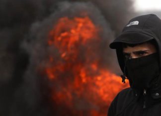 Palestinos lanzan cohetes desde Gaza hacia Israel y aumentan las tensiones