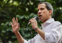Guaidó aplaza la sesión parlamentaria y evitará así coincidir con el chavismo