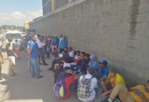 Inmigrantes hondureños se agrupan para salir en nueva caravana hacia EE.UU.