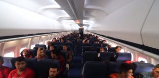 Comienza el retorno de migrantes hondureños que iban en caravana hacia EEUU