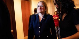 La «comadre» García: mujer, latina y fiscal del «impeachment «a Trump