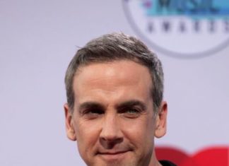 El actor y cantante Carlos Ponce se compromete para casarse por segunda vez