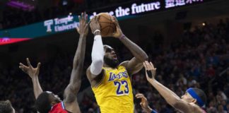 James es tercer máximo encestador en la historia de la NBA con 33.655 puntos