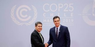 El presidente de Honduras saluda a Pedro Sánchez por investidura como jefe de Gobierno español