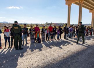 El Gobierno demanda a Nueva York información de varios inmigrantes arrestados