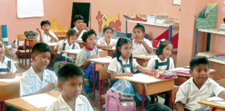 El nuevo gobierno debe reestructurar totalmente el sistema educativo, dice dirigente magisterial