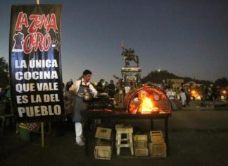 Miles de personas celebraron Año Nuevo en zona cero de las protestas en Chile