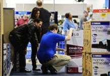 La economía de EE.UU. crece un 2,3 % en 2019