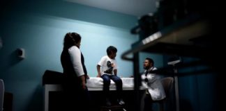 Un tribunal de EE.UU. suspende el bloqueo del programa «Permanezcan en México»