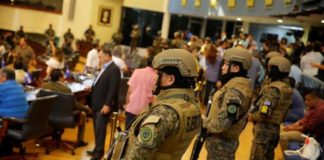 Ombudsman salvadoreño: militarización en el Congreso puso en riesgo al país