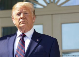 Trump permite a contratistas saltarse la ley para construir el muro
