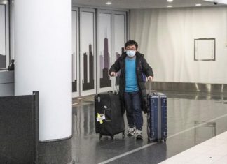 Permiten salir a 130 clientes de un hotel español aislados por el coronavirus