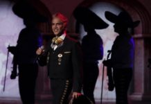 Premios Lo Nuestro reconocerán a Alejandro Fernández con un galardón especial