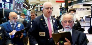 Wall Street cierra rojo por miedo al efecto del coronavirus en la economía china