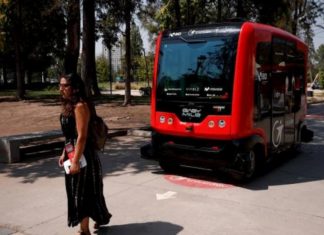 Primer vehículo sin conductor en América Latina, la nueva atracción en Chile