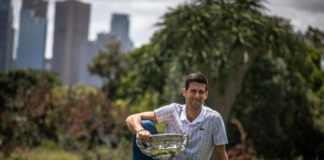 Djokovic asegura el número uno y acecha a Nadal y Federer