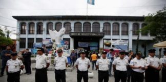 El máximo tribunal de Guatemala suspende la elección de más de 200 jueces