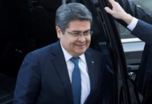 Posponen la sentencia al hermano del presidente hondureño tras pedir un nuevo abogado