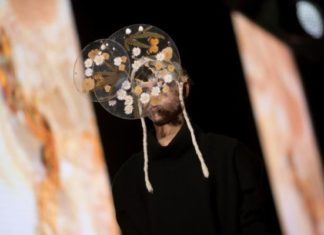 Txell Miras presenta una colección futurista con «robots humanizados» en 080