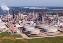 El petróleo de Texas baja un 1 % y cae por debajo de los 50 dólares el barril