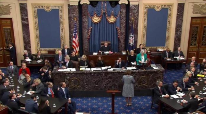 El Senado absuelve a Trump del cargo de abuso de poder en impeachment