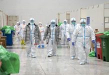 Un médico que trabajaba desde su auto es acusado de matar a 5 personas