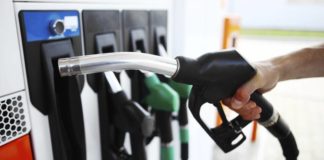 Anuncian leve rebaja en precios de combustibles