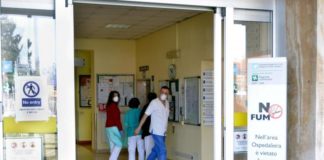 Los fallecidos por coronavirus suben a 1.441 en Italia, 175 más en un día