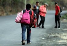 Segunda caravana de migrantes hondureños ingresó a Guatemala de manera legal