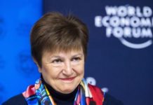 Directora del FMI habla con Argentina sobre una solución ordenada a la deuda