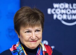 Directora del FMI habla con Argentina sobre una solución ordenada a la deuda