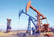 El petróleo de Texas cae un 3 % por coronavirus y falta de acción de OPEP