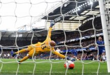 2-1. Marcos Alonso se reivindica para hundir a Mourinho