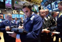 Wall Street abre en verde tras su peor semana desde 2008 por el coronavirus
