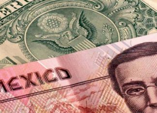El peso mexicano supera por primera vez la barrera de 25 unidades por dólar