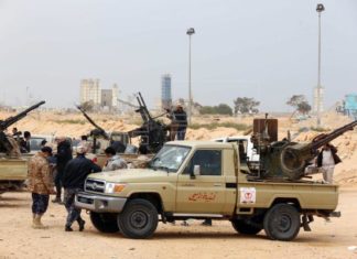 Libia confirma el primer caso de coronavirus en medio de intensos bombardeos