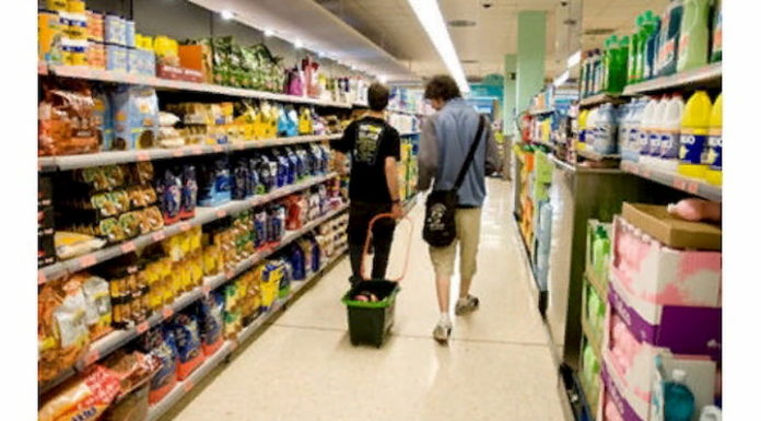 Empleados de supermercados afectados por COVID-19: Nunca pensaron en nosotros