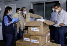 World Vision dona equipo de bioseguridad para personal sanitario que combate coronavirus