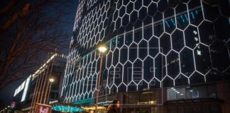 Wuhan empieza a volver a la normalidad, pero la epidemia global no afloja